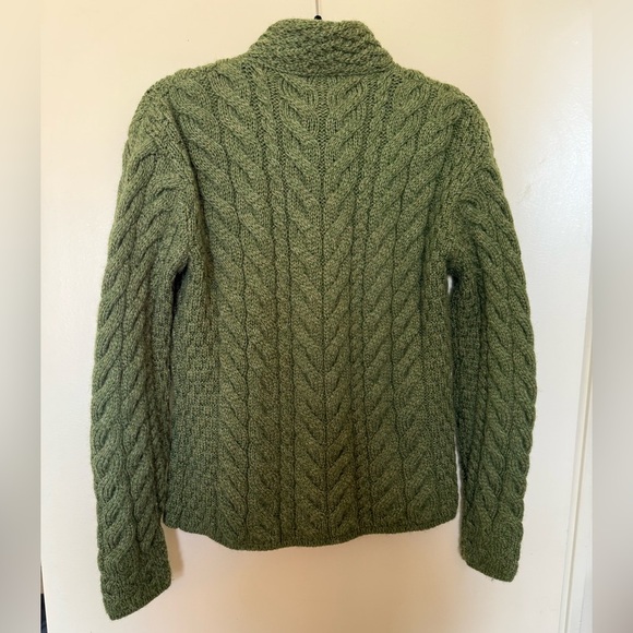 Stunning Carraig Donn Green 100% Merino Wool Cardigan Sweater Made in Ireland - Picture 4 of 6